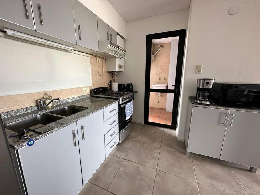 Apartamento Departamento Con Cochera En Barrio Candioti *